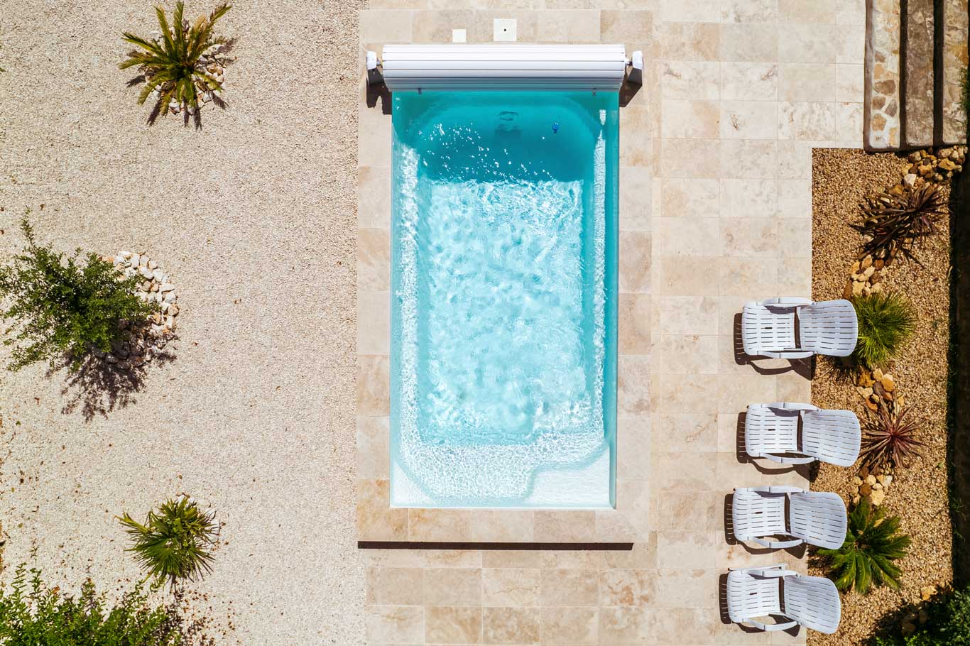 Espace piscines et jardins : coque piscine 10m2